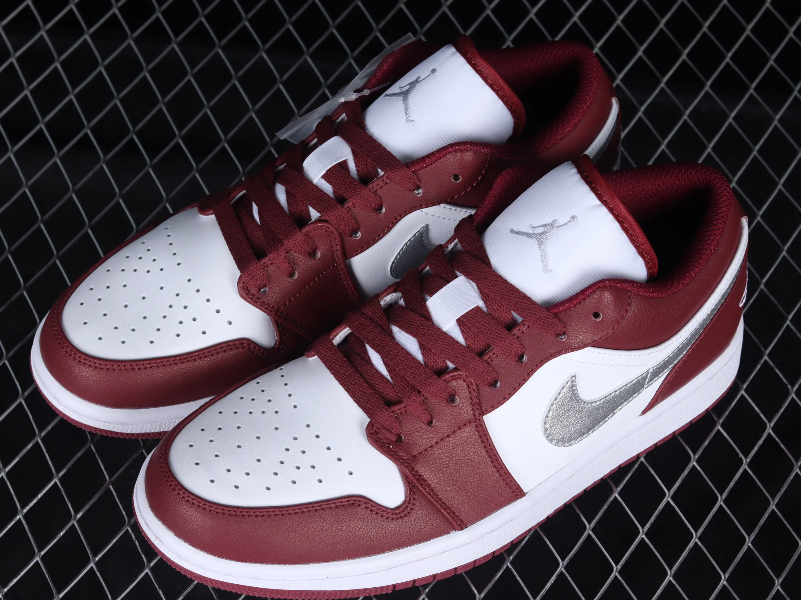 All categories Air Jordan Jordan series basketball shoes Air Jordan 1 Low Air Jordan 1 Low "Bordeaux" AJ1 Joe 1 Bordeaux Red low-top basketball shoes 553558-615